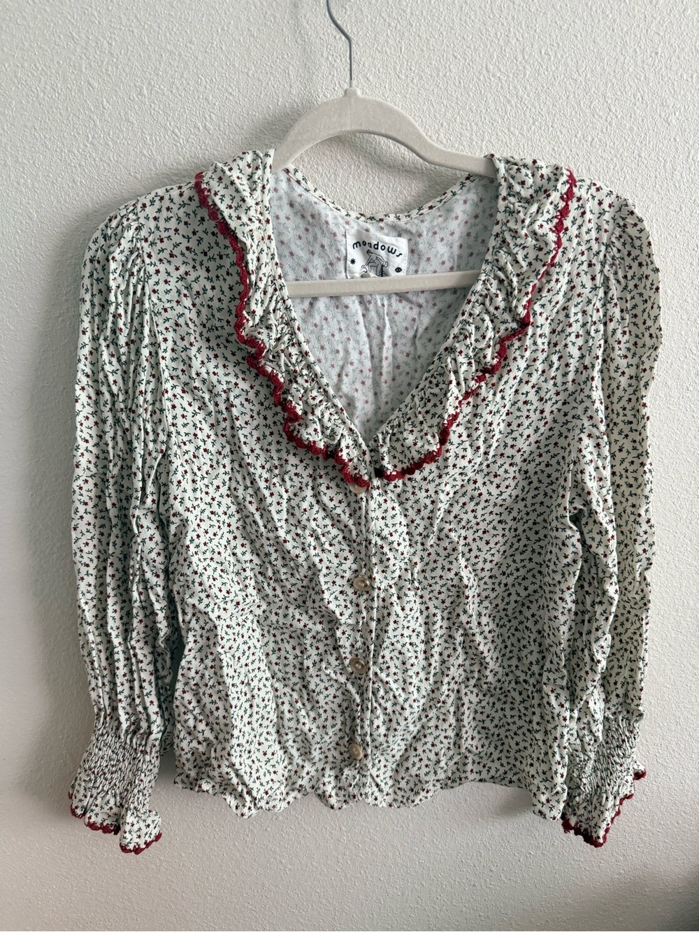 Meadow White Floral Ruffle Button-Front Blouse with Red Trim